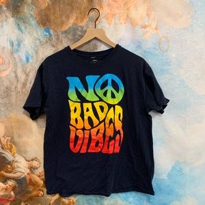 Dark Navy T-shirt with No Bad Vibes rainbow writing